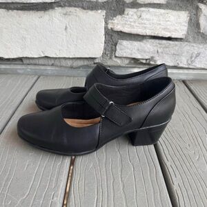 Clarks Women Emslie Lulin Mary Jane Pump 8W